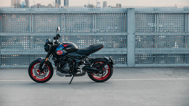 Triumph Trident 660 Triple Tribute
